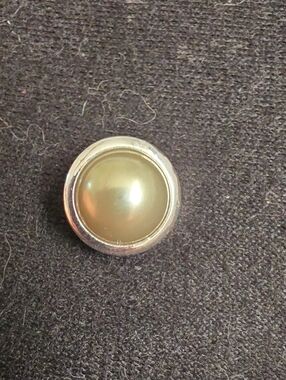 STYLE DOTS Original Classic Silver-Trim Olive Pearl Dome Snap